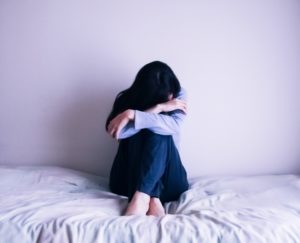目的がないまま浮気調査をして後悔する女性